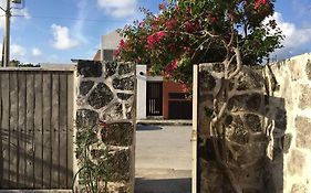 Casita Sac-Nicté